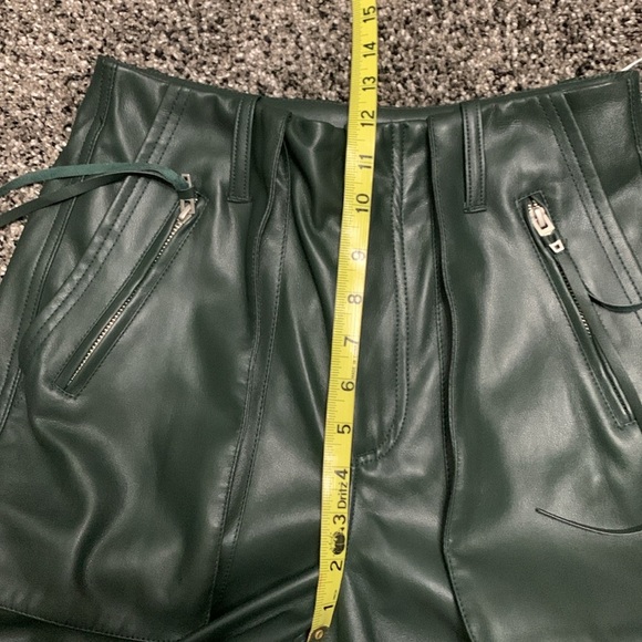 [BLANKNYC] Baxter Vegan Leather Cargo Pants - Picture 11 of 12
